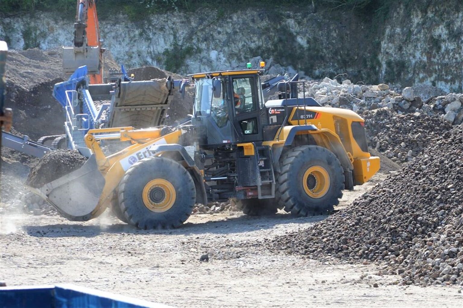 First LiuGong 877H loader in the UK goes to work