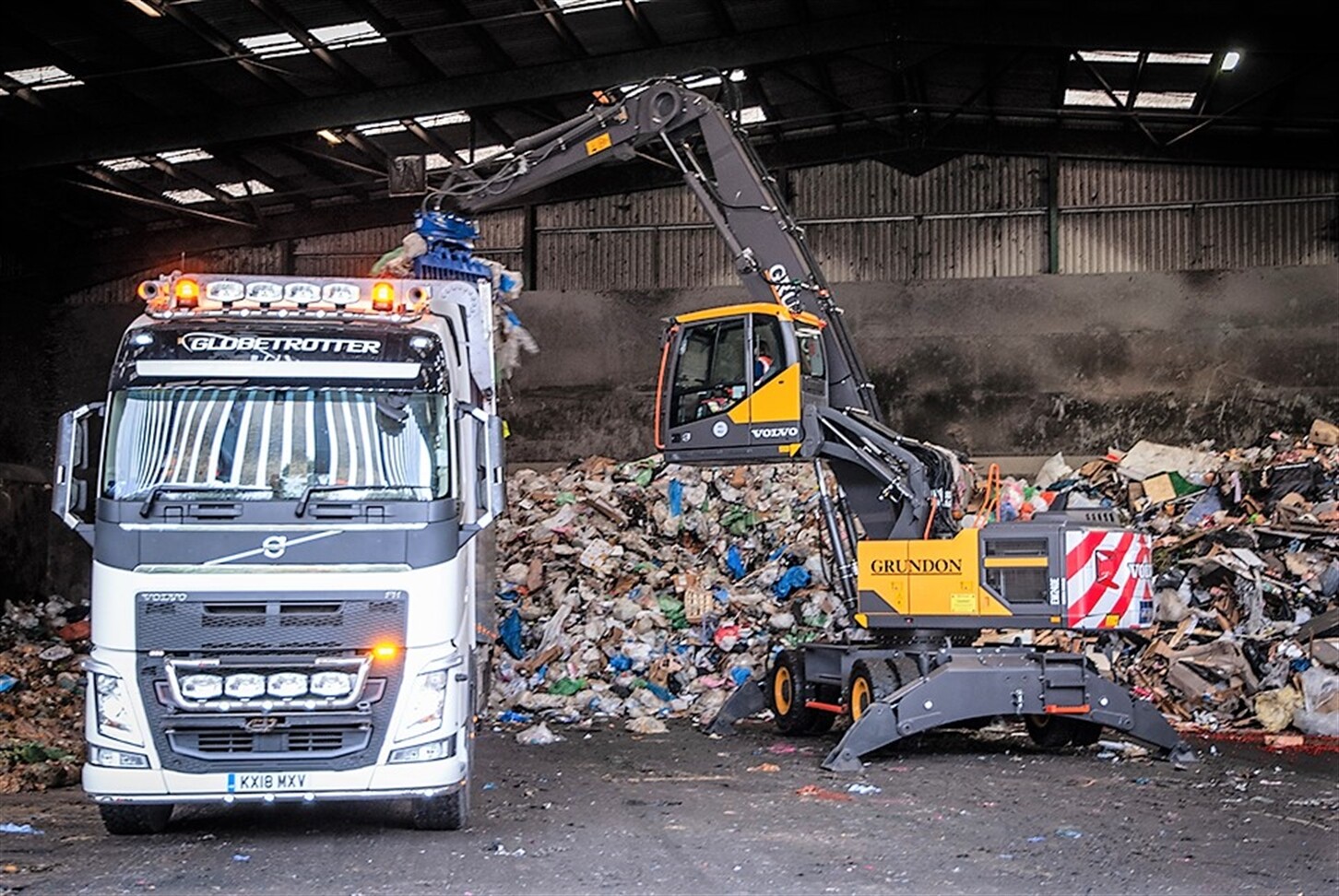 Volvos new Material Handler fits the bill for Grundon