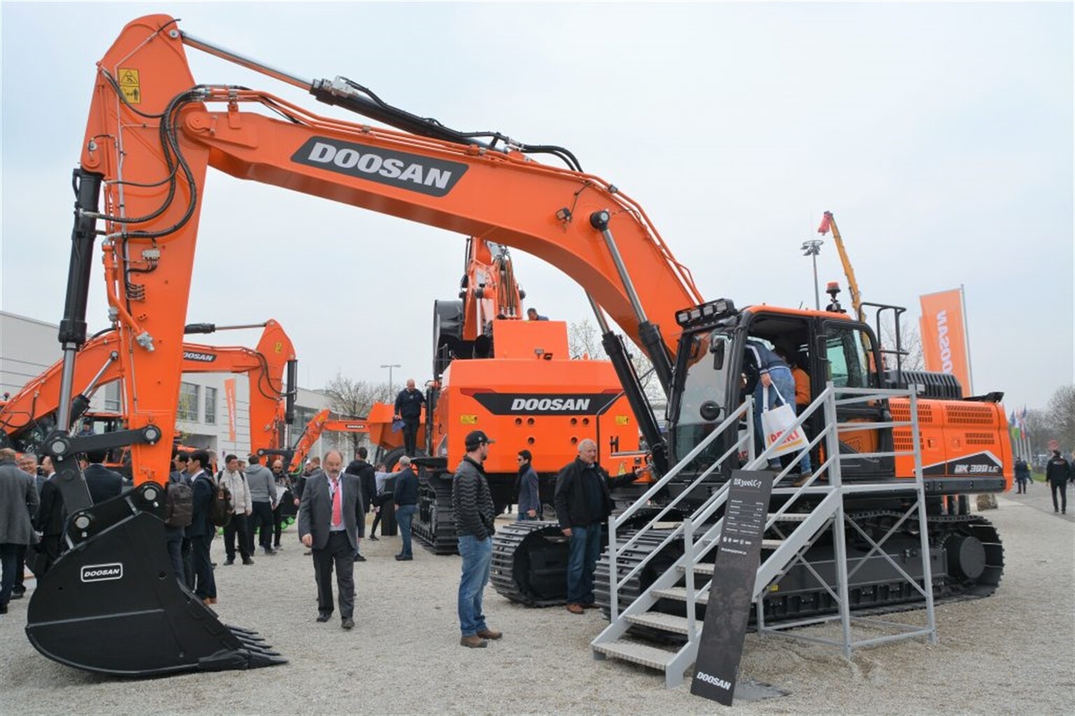 Doosan Rings the Changes with the DX300LC-7 Stage V Excavator