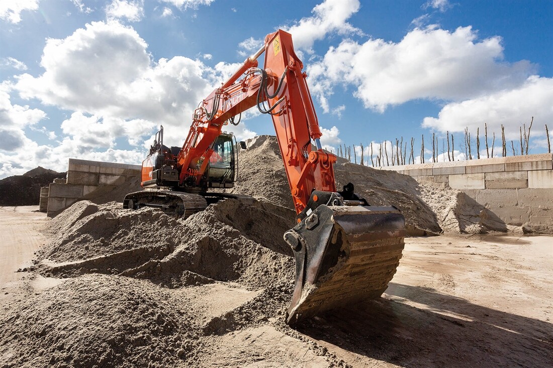 New Hitachi ZX160-7 and ZX180-7 excavators