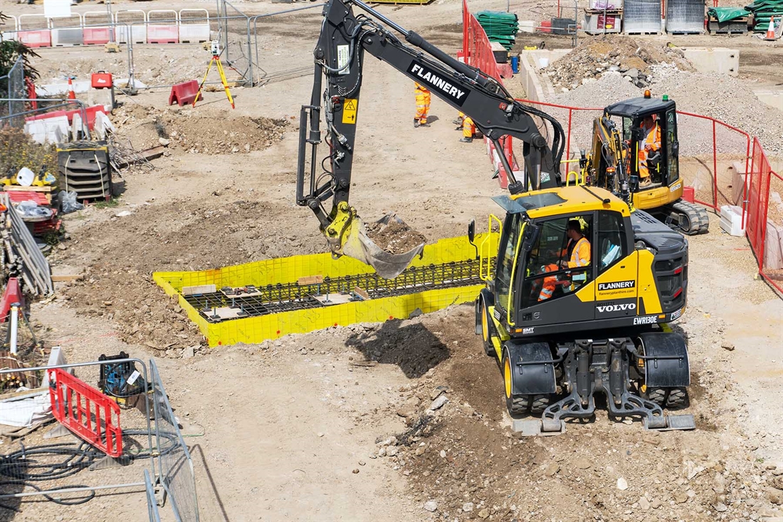 SMT GB's first Volvo EWR130E excavator