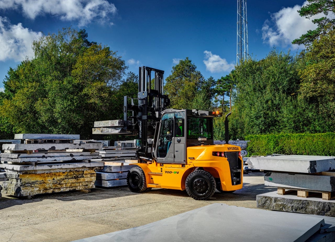 Upgraded cab for Hyundai forklifts