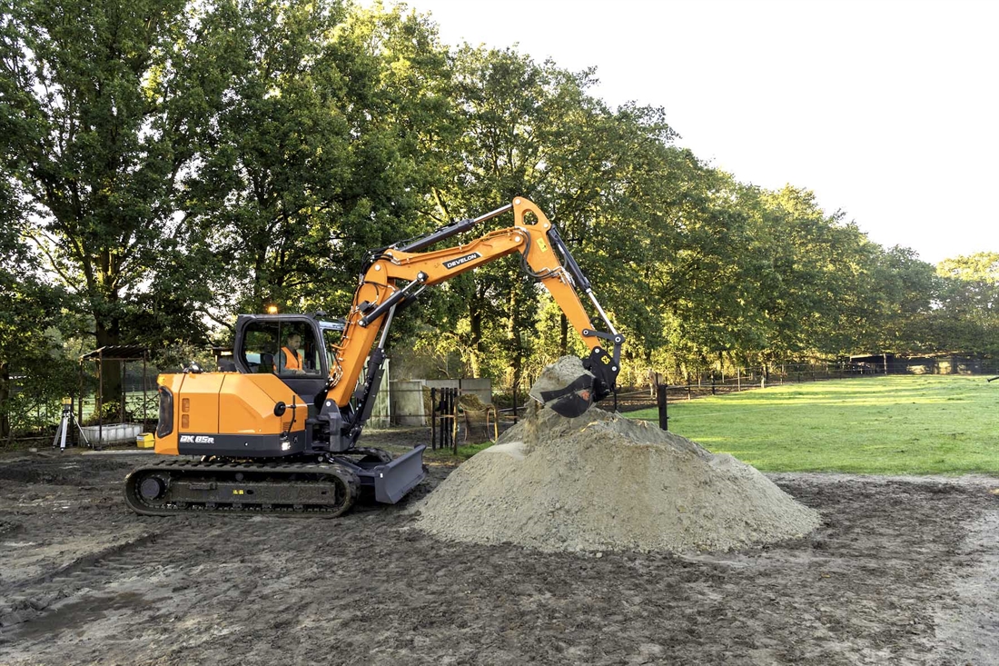 Develon at Plantworx 2023