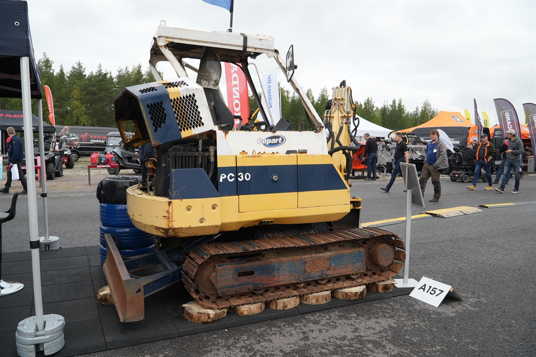 Crunch Time for Old Komatsu