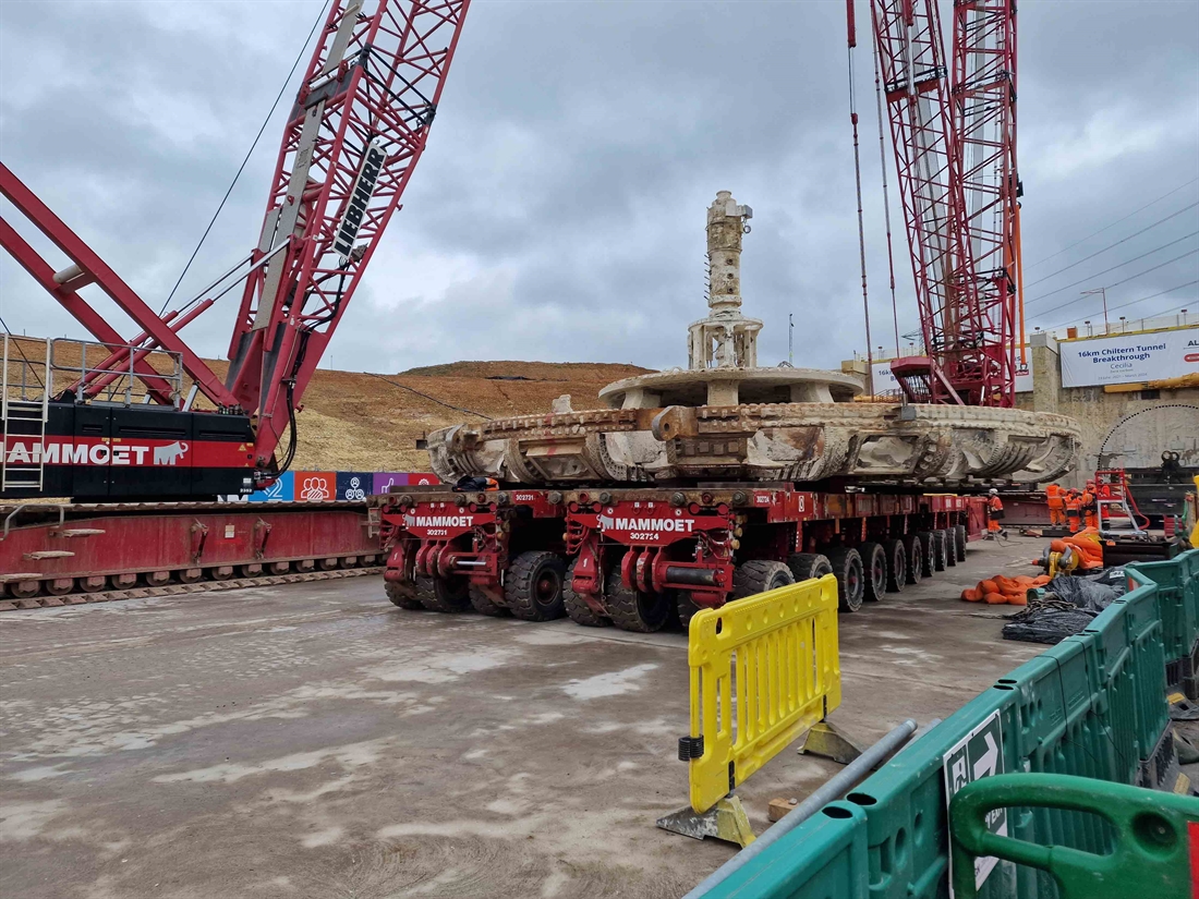 Dismantling HS2 tunnel boring machines