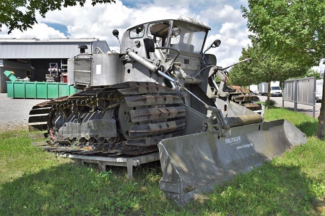 Historical Scrapedozer Spotted (Digger Man Blog on Holiday, Post Re-Visits)