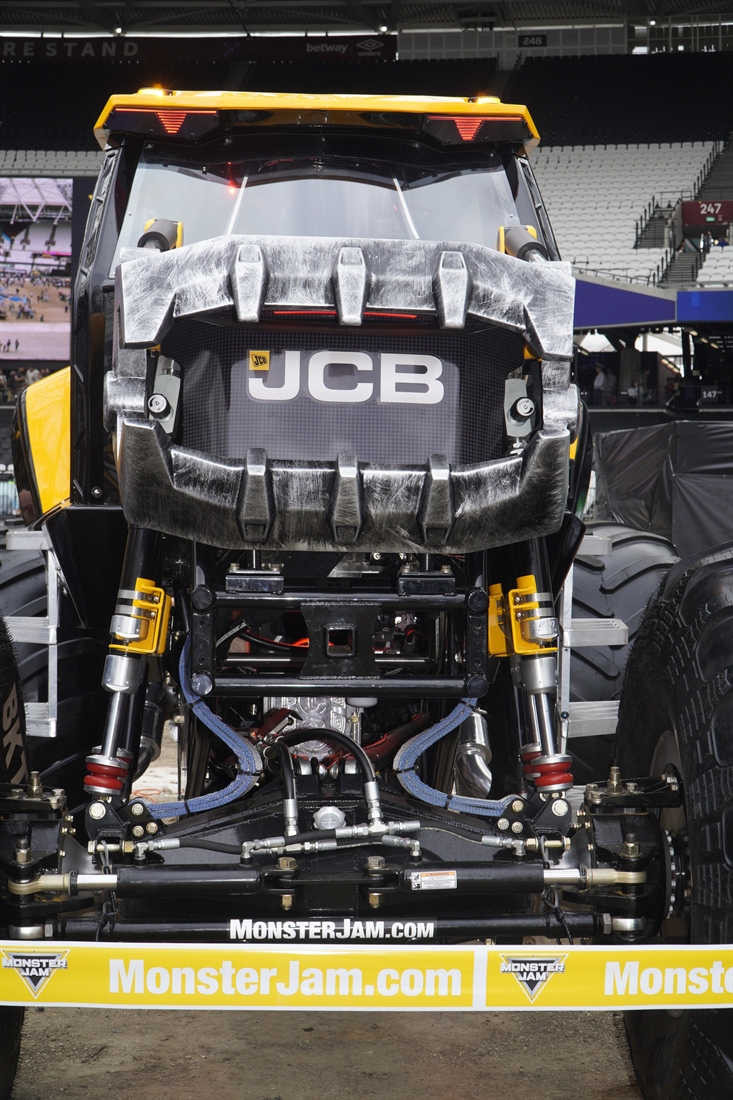 JCBs DIGatron rocks at Monster Jam TM