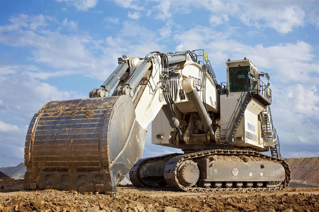 Up Close and Personal with Liebherr’s 9800