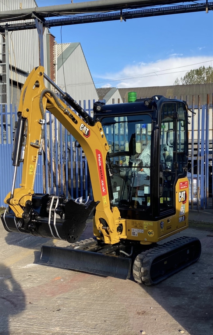 Finning deal sees first Cat G308 sorting grapple land in the UK