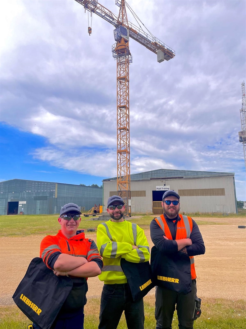 The Scottish Plant Owners Association calls on employers in the lifting sector to sign up apprentices for flagship course