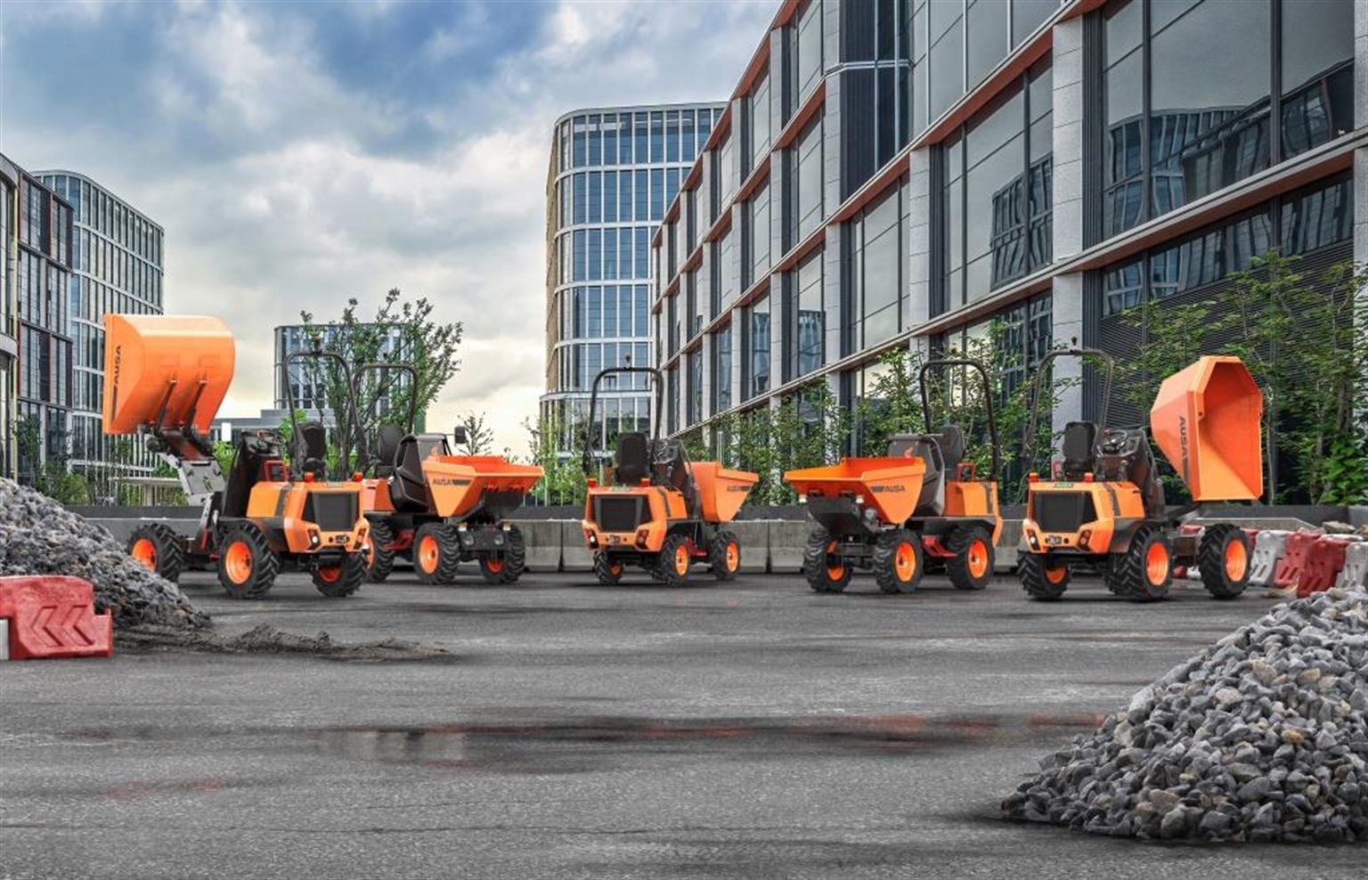 AUSA unveils its next-generation of compact dumpers