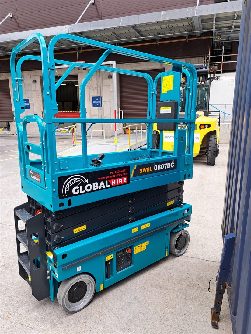 Global Hire and Rushall Plant Services team up to take Sunward higher