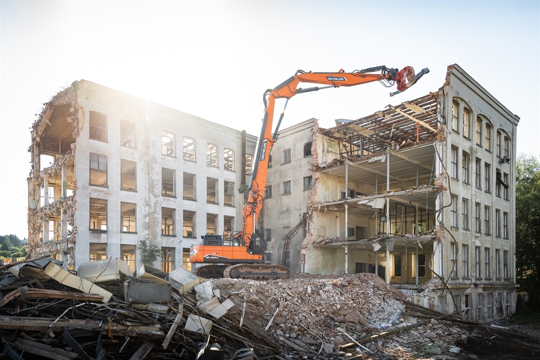 Develon demolition machines are increasingly  popular in the Czech Republic